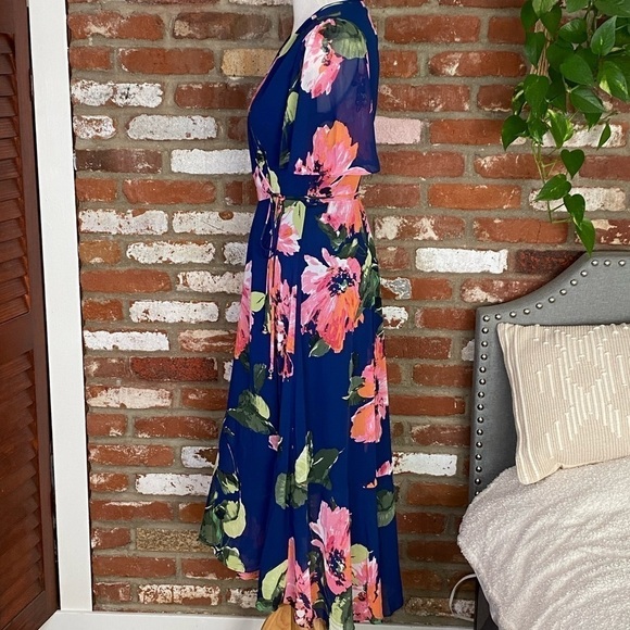 Trina Turk Fragrant Ink Wrap MIDI Dress Size 4 - Picture 8 of 10